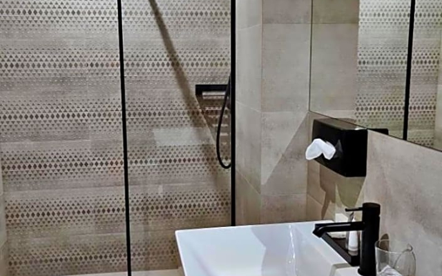 Vvinn Hotel
