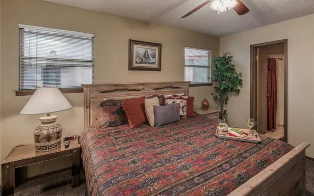 Fox Hollow by Ruidoso Vacation Rentals