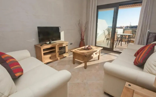 Marina Del Castillo 236