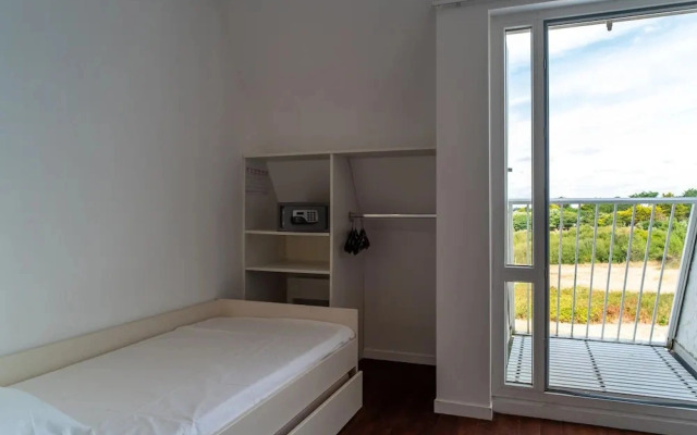 Stay for 5 Near Beach