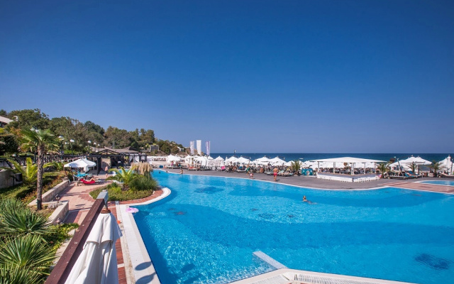 Oasis Premium Aparthotel