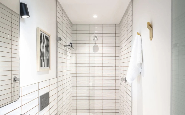 Studio @ 50 Bree Street - The Barracks 324