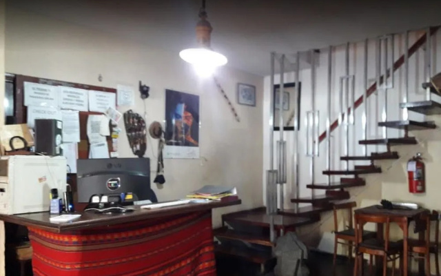 Hostal Travellers