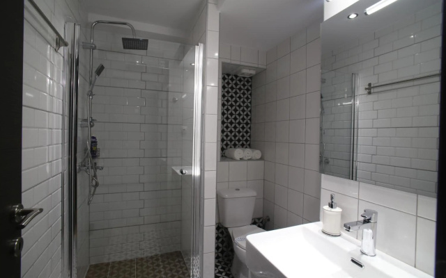 ZH Luxury Suites