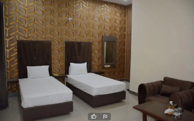 Hotel The Taj Multan