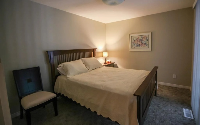 The Loyalist Bed & Breakfast
