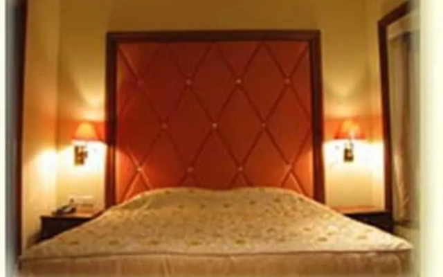 Silk Suite Silom