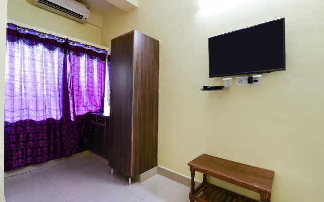 OYO 15011 Blue Homes