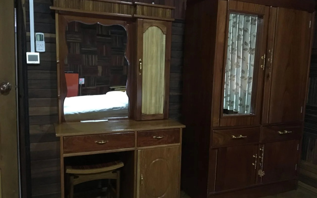 Oak Thar Kyaw Hotel