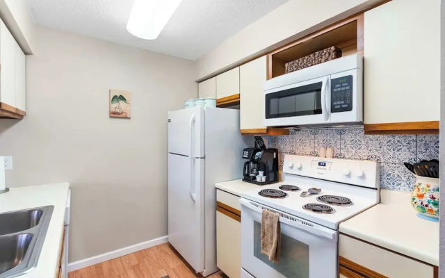 Great Day - Picture-perfect Condo in Pointe Royale