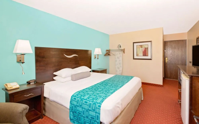 Howard Johnson By Wyndham Waterloo/Cedar Falls