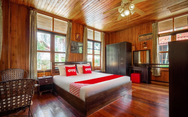 Bang Saray Village Resort