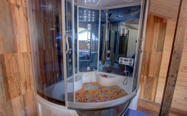 Hill County Resort & Spa, Manali