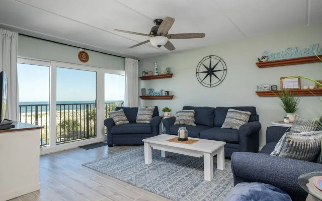 Beachcomber by Distinctive Beach Rentals