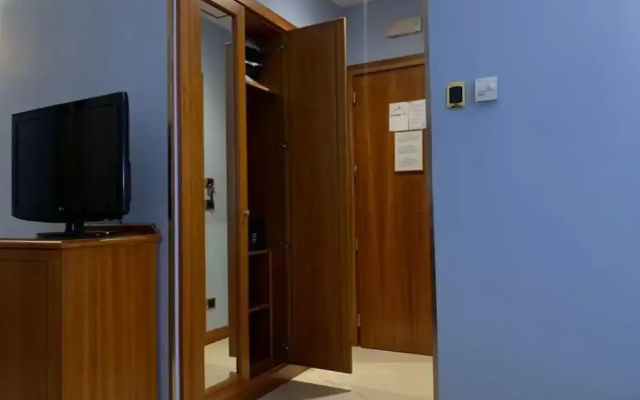 Consoli Romani Vatican Rooms