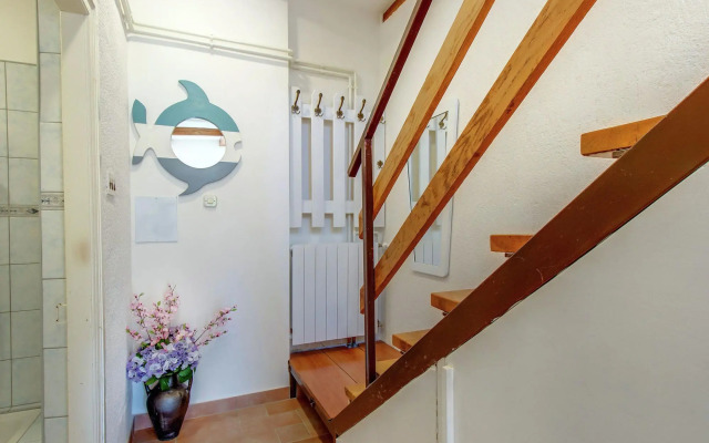 Holiday Home in Osor Near Sandy Beach