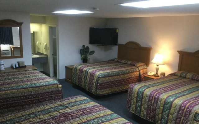 Brush Country Inn And Suites