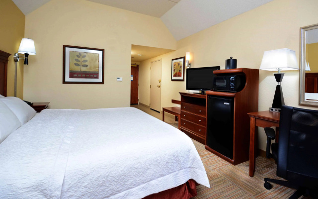 Hampton Inn Raleigh-Capital Blvd. North