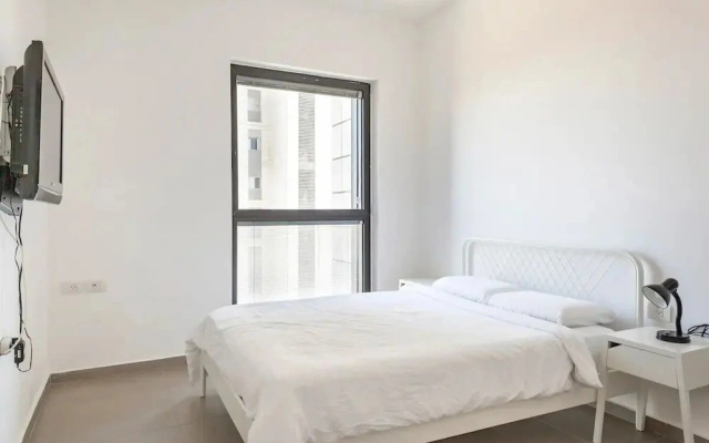 Luxury Apt Tower Best Sea View Bat Yam