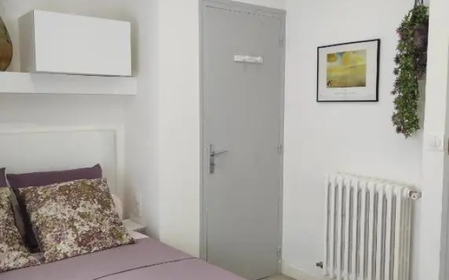 Chambre Accueillante a 2 Mn du Centre Ville (Adults Only)