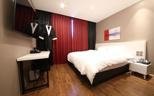 Hotel Zam 101