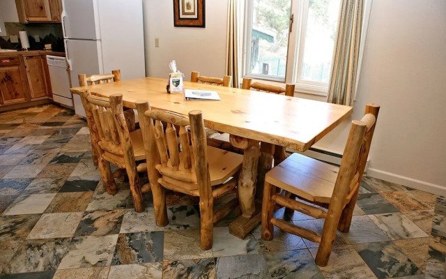Fawn Valley Inn: 275