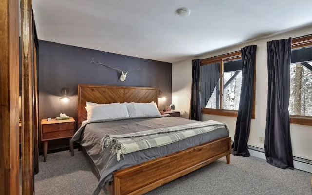 Whitetail Chalet 4 Bedroom Home