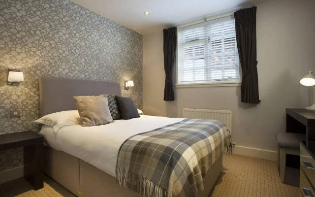 The George Hotel