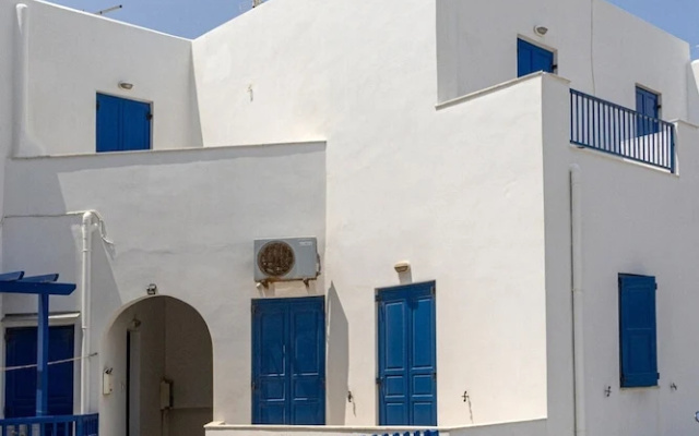 Zen Beach House in Tinos 1