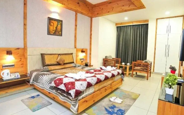 Mayur Hotel Bar & Restaurant solan