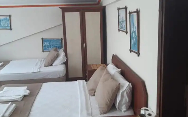 Dut House Selimiye