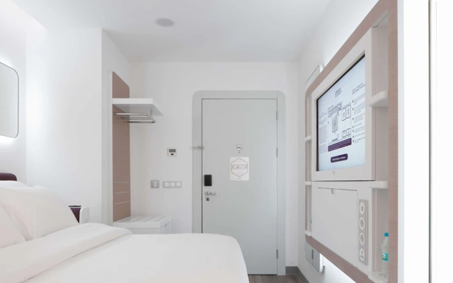 Yotel Istanbul Airport Landside, City Entrance