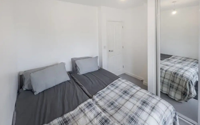 Sleeps 8 With Garden and Pet Friendly