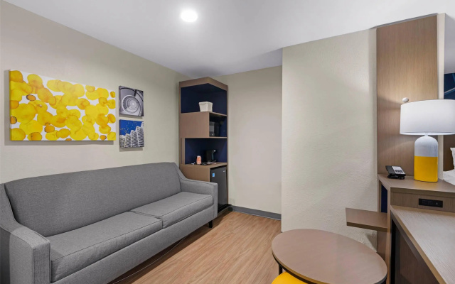Comfort Inn & Suites Savannah Airport
