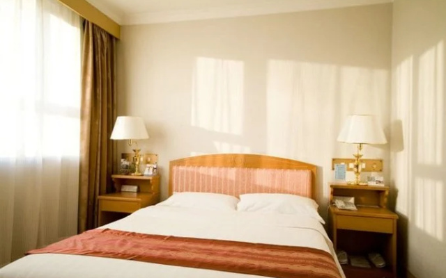Capital Airport Hotel