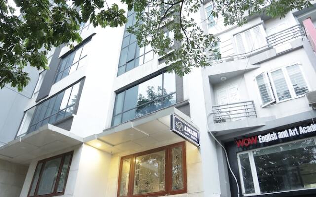 Adeline Hotel Ханой вид на фасад