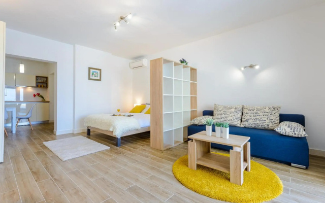 Tandem Apartments with Swimming pool