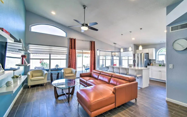 Private Patio, Gas Grill: Stylish Phoenix Home!