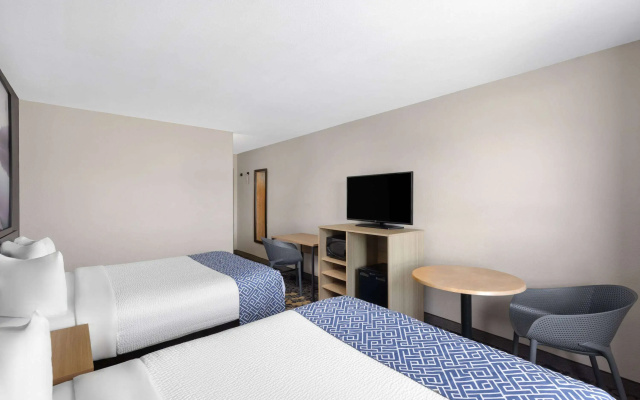 Super 8 by Wyndham St-Jerome
