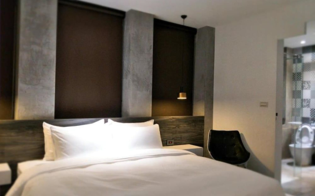 Small Hotel