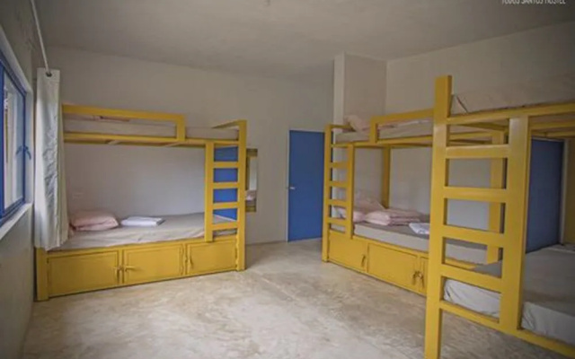 Todos Santos Hostel
