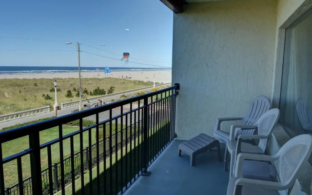Seaside Beach Club 204