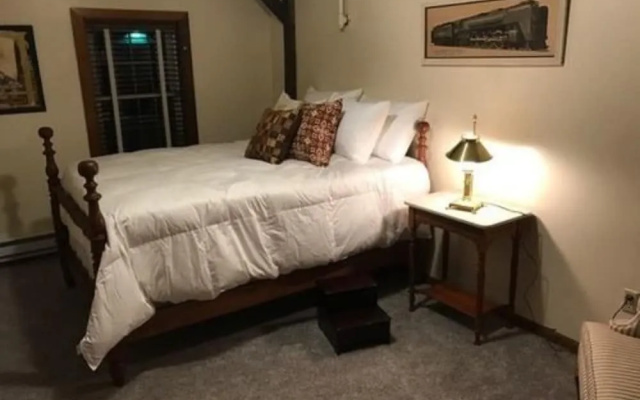 Trainmasters Inn