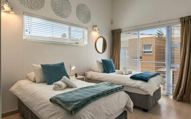 Waterfront E7
