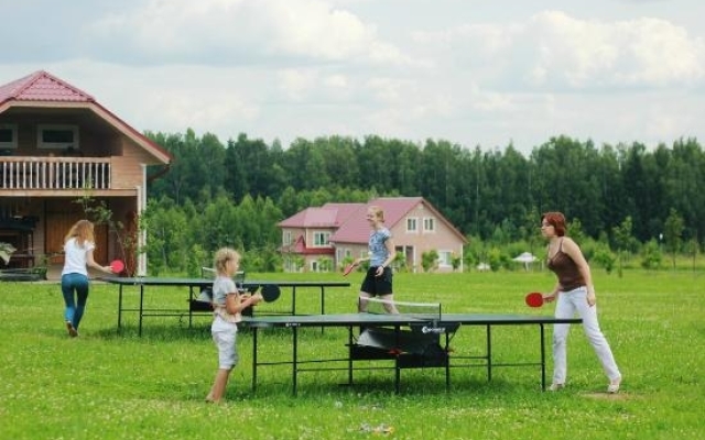 Гостиница Aleksino Istra спортивное сооружение