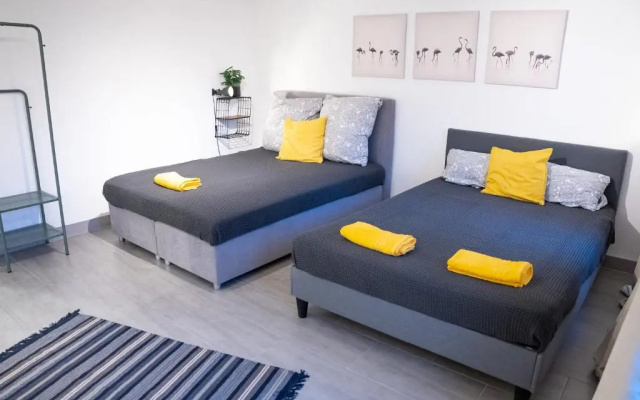 Hamburg Altona - 3 Bedrooms for up to 10