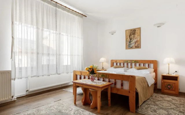 Casa Rasnoveana
