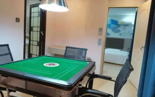 WIFI Boutique Apartment (Guangzhou Luogang Xiangxue Metro Station)
