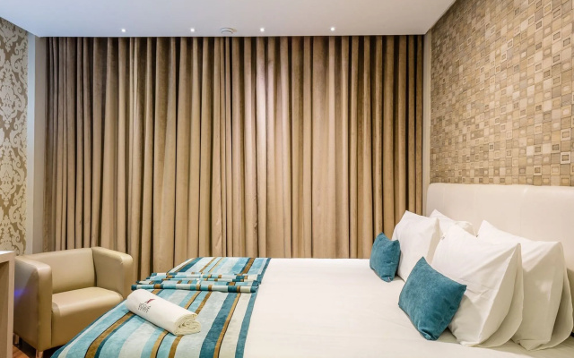Vox Hotel