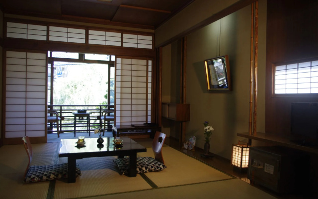 Kobayashiya